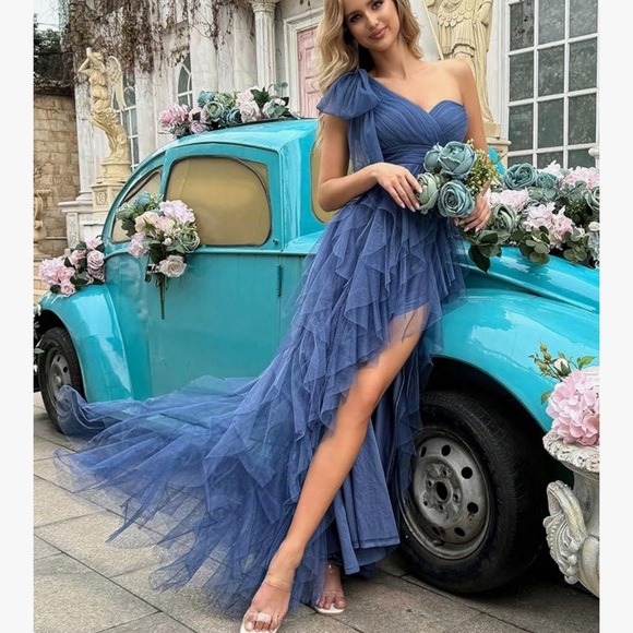 Elegant Blue wedding Dress non traditional color